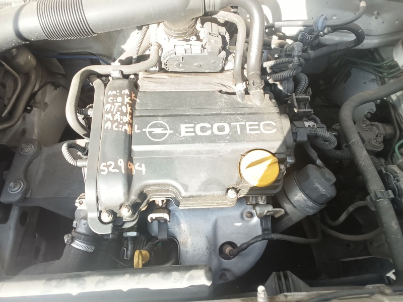 opel corsa c (x01) del año 2004