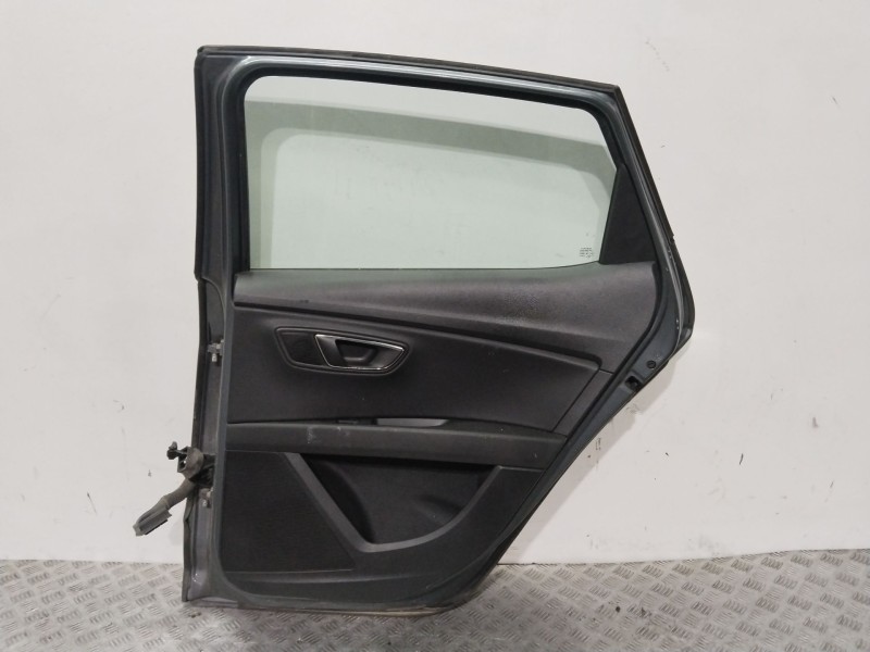 Recambio de puerta trasera derecha para seat leon (5f1) 1.6 tdi referencia OEM IAM 5F4833056  