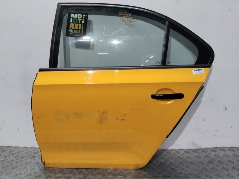 Recambio de puerta trasera izquierda para skoda rapid (nh3, nk3, nk6) 1.6 tdi referencia OEM IAM 5JA833051B  