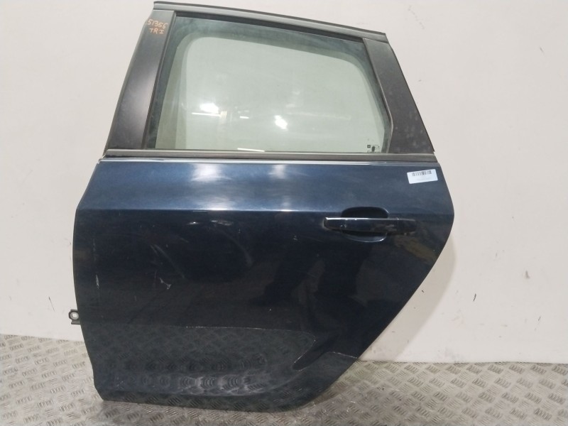 Recambio de puerta trasera izquierda para opel astra j (p10) 1.6 (68) referencia OEM IAM 13285610  