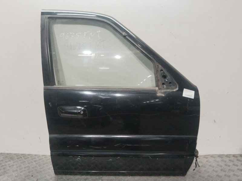 Recambio de puerta delantera derecha para tata safari doc 1 referencia OEM IAM  NEGRO 