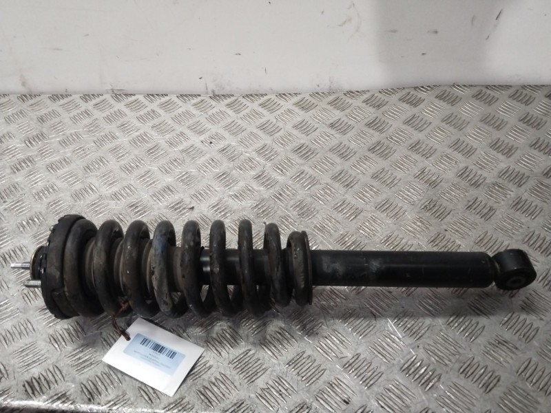 Recambio de amortiguador delantero izquierdo para ssangyong rodius i 2.7 xdi referencia OEM IAM 4431021101  