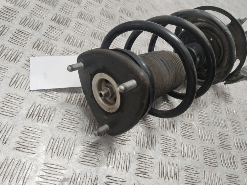 Recambio de amortiguador delantero derecho para mazda 3 (bm, bn) 2.2 d referencia OEM IAM B45G34700B  