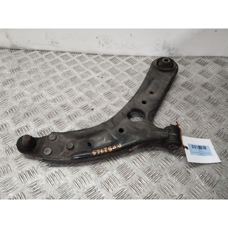 Recambio de brazo suspension inferior delantero derecho para hyundai i30 (gd) 1.4 crdi referencia OEM IAM 54501A2600  