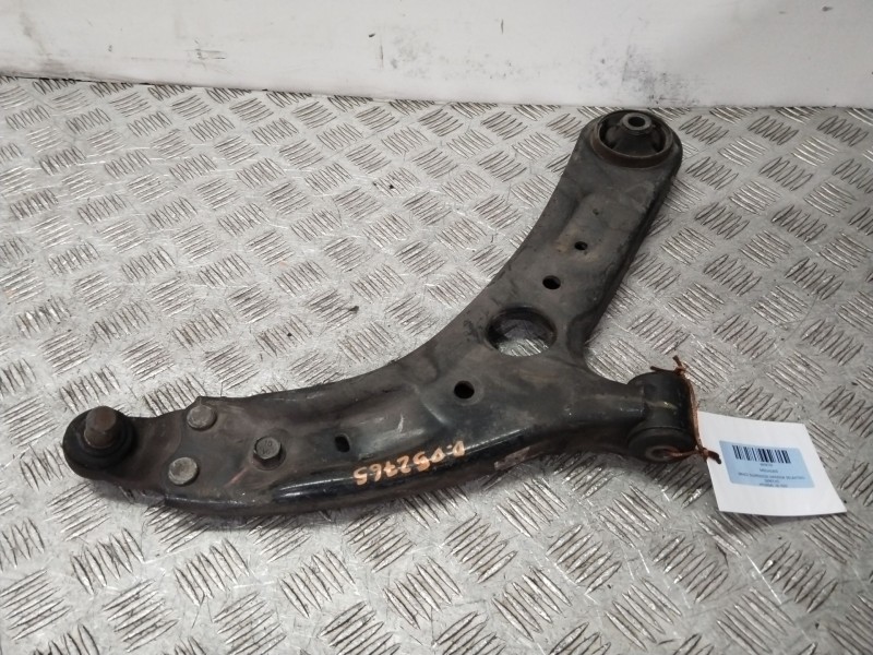 Recambio de brazo suspension inferior delantero derecho para hyundai i30 (gd) 1.4 crdi referencia OEM IAM 54501A2600  