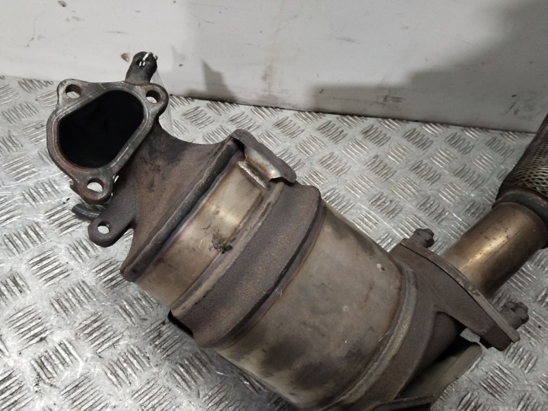 Recambio de catalizador para hyundai i30 (gd) 1.4 crdi referencia OEM IAM CF2A820  