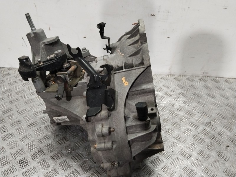 Recambio de caja cambios para ford focus i (daw, dbw) 1.8 tdci referencia OEM IAM 2S4R7002PA  