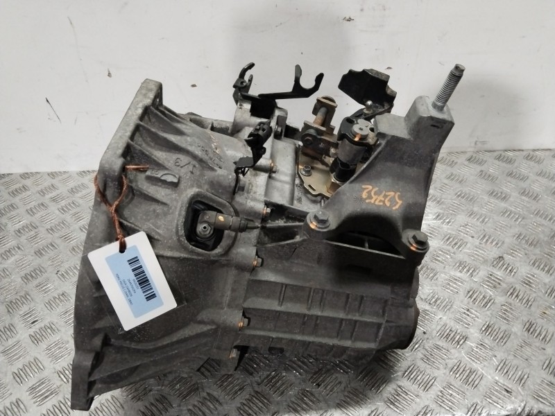 Recambio de caja cambios para ford focus i (daw, dbw) 1.8 tdci referencia OEM IAM 2S4R7002PA  