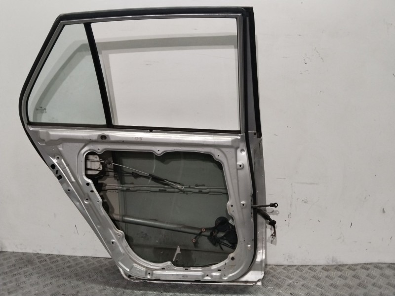 Recambio de puerta trasera izquierda para kia carens (un) concept referencia OEM IAM 770031D010  