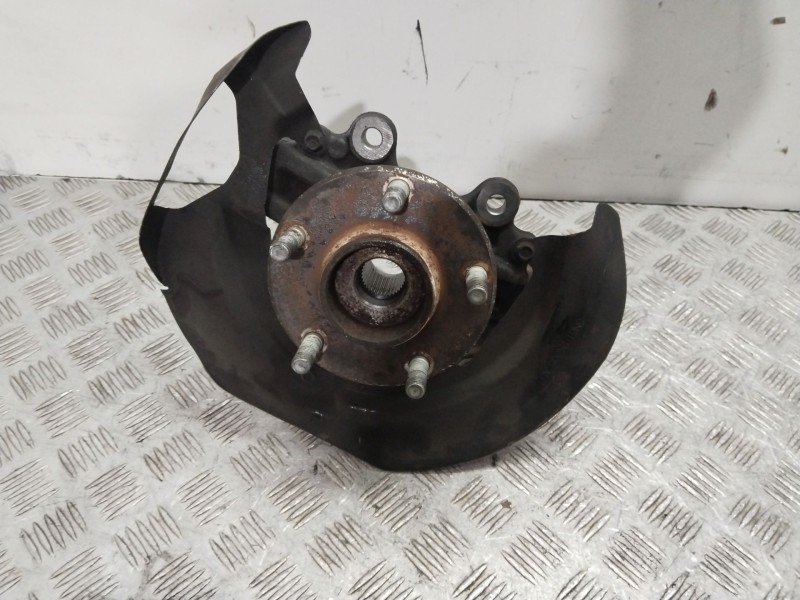 Recambio de mangueta delantera izquierda para mazda 3 berlina (bk) 1.6 crdt active referencia OEM IAM 3N613K171  