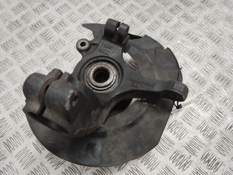 Recambio de mangueta delantera izquierda para mazda 3 berlina (bk) 1.6 crdt active referencia OEM IAM 3N613K171  