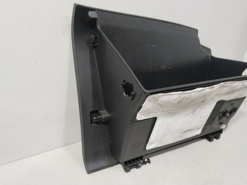 Recambio de guantera para kia carens iv 1.6 gdi referencia OEM IAM 84511A400  