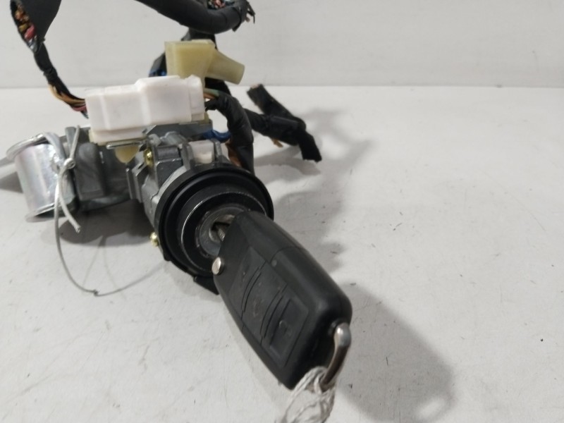 Recambio de conmutador de arranque para kia carens iv 1.6 gdi referencia OEM IAM 49A610110  