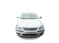 opel corsa c (x01) del año 2004