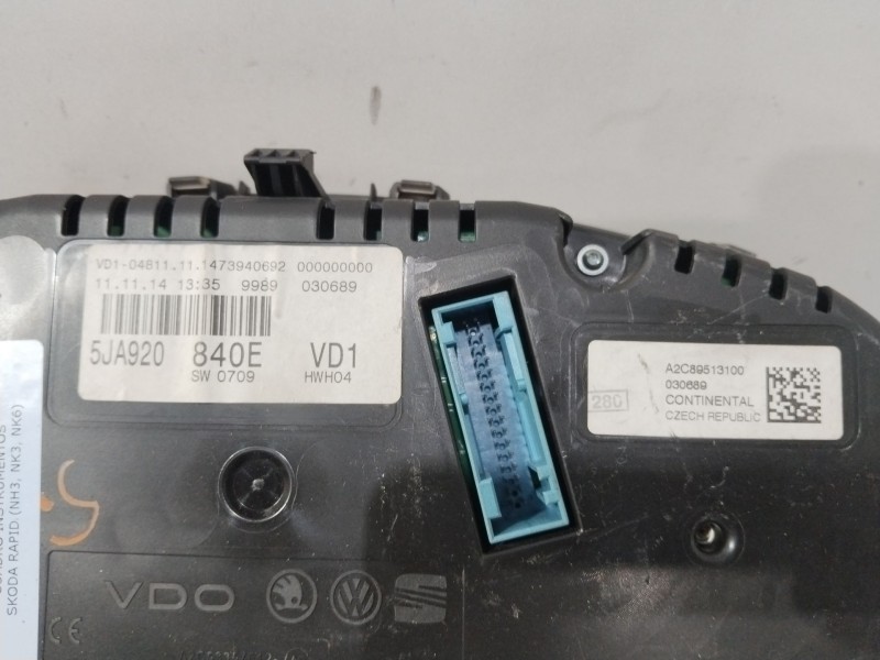 Recambio de cuadro instrumentos para skoda rapid (nh3, nk3, nk6) 1.6 tdi referencia OEM IAM 5JA920840E  