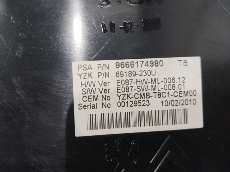 Recambio de cuadro instrumentos para peugeot 5008 (0u_, 0e_) 2.0 hdi referencia OEM IAM 9666174980  