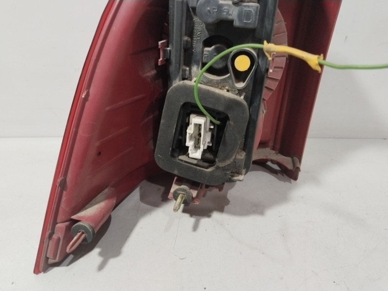 Recambio de piloto trasero derecho para peugeot 307 break (3e) 2.0 hdi 135 referencia OEM IAM 9655768480  