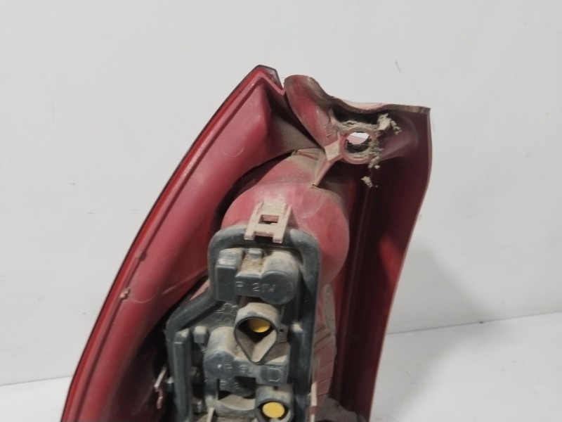 Recambio de piloto trasero derecho para peugeot 307 break (3e) 2.0 hdi 135 referencia OEM IAM 9655768480  