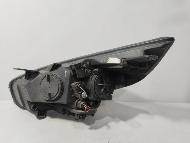 Recambio de faro derecho para kia carens iv 1.6 gdi referencia OEM IAM 92102A4180  