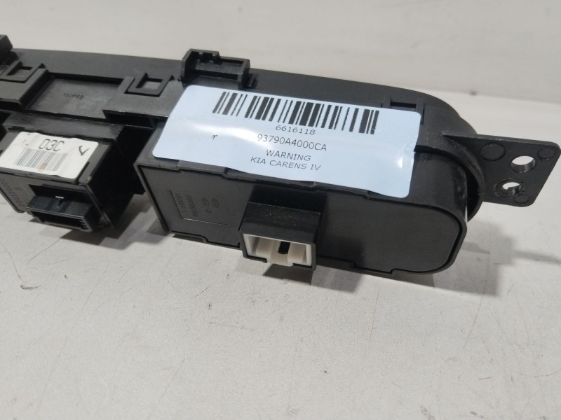 Recambio de warning para kia carens iv 1.6 gdi referencia OEM IAM 93790A4000CA  