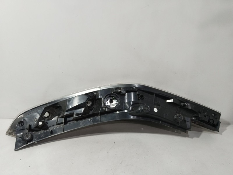 Recambio de piloto trasero derecho para nissan leaf (ze0) electric referencia OEM IAM 265543NA0B  