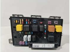 Recambio de caja reles / fusibles para opel astra h gtc (a04) 1.6 (l08) referencia OEM IAM 13206751  