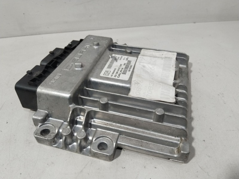 Recambio de centralita motor uce para peugeot 5008 (0u_, 0e_) 2.0 hdi referencia OEM IAM 9667083880  