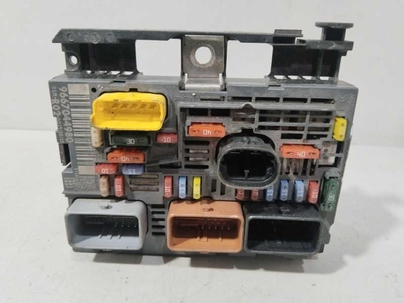 Recambio de caja reles / fusibles para peugeot 5008 (0u_, 0e_) 2.0 hdi referencia OEM IAM 9667044980  