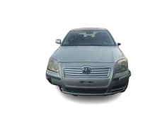 toyota avensis (_t25_) del año 2005