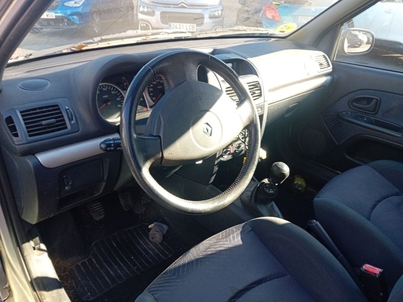 renault clio ii (bb_, cb_) del año 2002