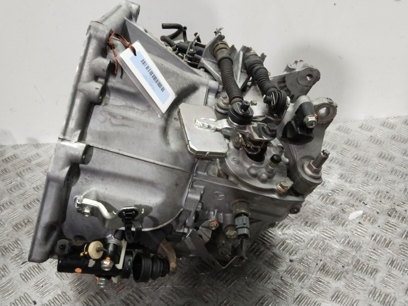 Recambio de caja cambios para mazda 3 (bm, bn) 2.2 d referencia OEM IAM D6040  6TH0323294
