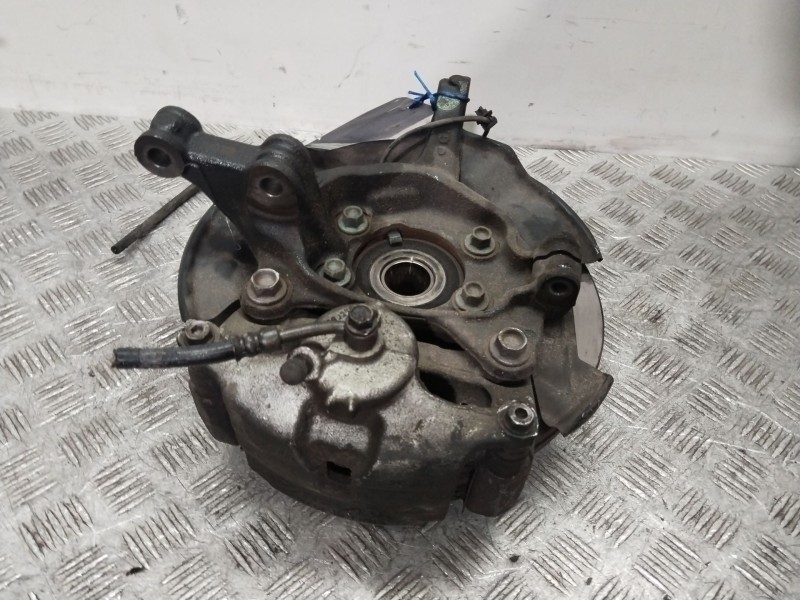 Recambio de mangueta delantera derecha para mazda cx-3 (dk) 2.0 skyactiv-g referencia OEM IAM D10E33021  