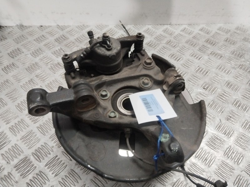 Recambio de mangueta delantera izquierda para mazda cx-3 (dk) 2.0 skyactiv-g referencia OEM IAM D10E33031  