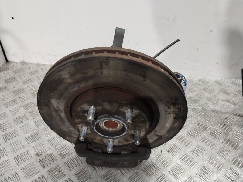 Recambio de mangueta delantera derecha para kia carens iv 1.6 gdi referencia OEM IAM 51716A4000  