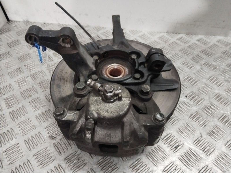 Recambio de mangueta delantera derecha para kia carens iv 1.6 gdi referencia OEM IAM 51716A4000  