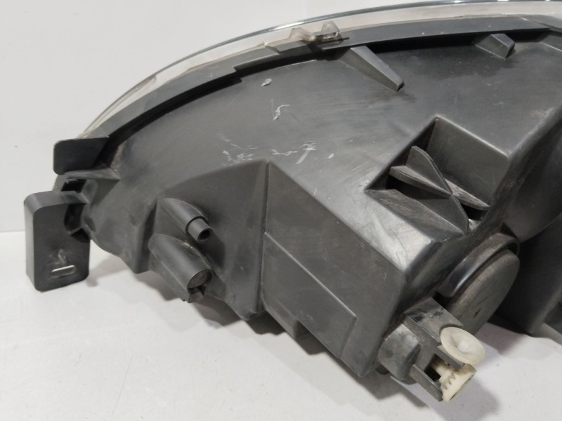 Recambio de faro derecho para citroën xsara (n1) 2.0 hdi 90 referencia OEM IAM 40840748D  