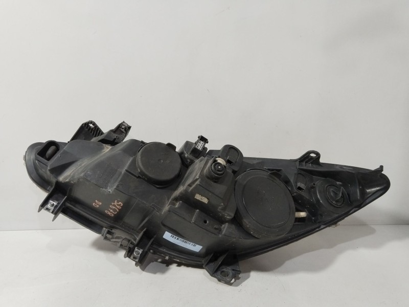 Recambio de faro derecho para peugeot 307 break (3e) 2.0 hdi 135 referencia OEM IAM 9681832280  