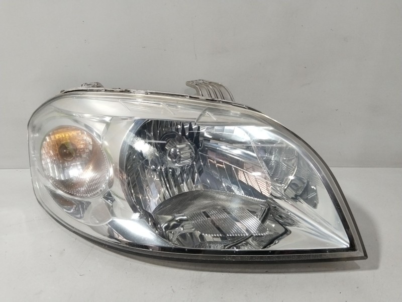 Recambio de faro derecho para chevrolet aveo / kalos sedán (t250, t255) 1.4 referencia OEM IAM 96650522  