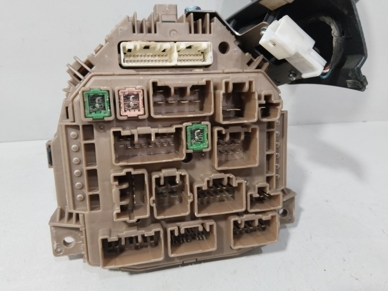 Recambio de cuadro instrumentos para peugeot 107 (pm_, pn_) 1.4 hdi referencia OEM IAM H03838000H030B  