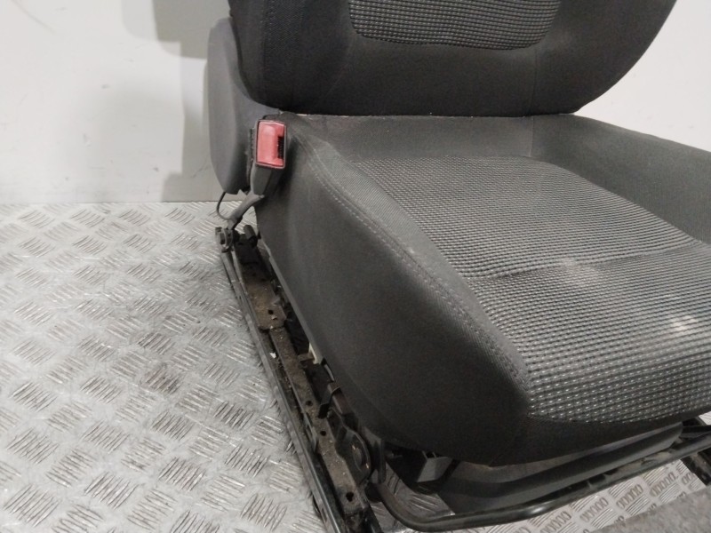 Recambio de asiento delantero izquierdo para peugeot 5008 (0u_, 0e_) 1.6 16v referencia OEM IAM   
