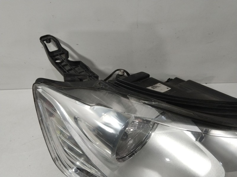 Recambio de faro derecho para citroën c-elysée exclusive referencia OEM IAM 9675139980  