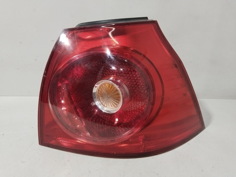 Recambio de piloto trasero derecho para volkswagen golf v (1k1) 1.4 tsi referencia OEM IAM 1K6945096AA  