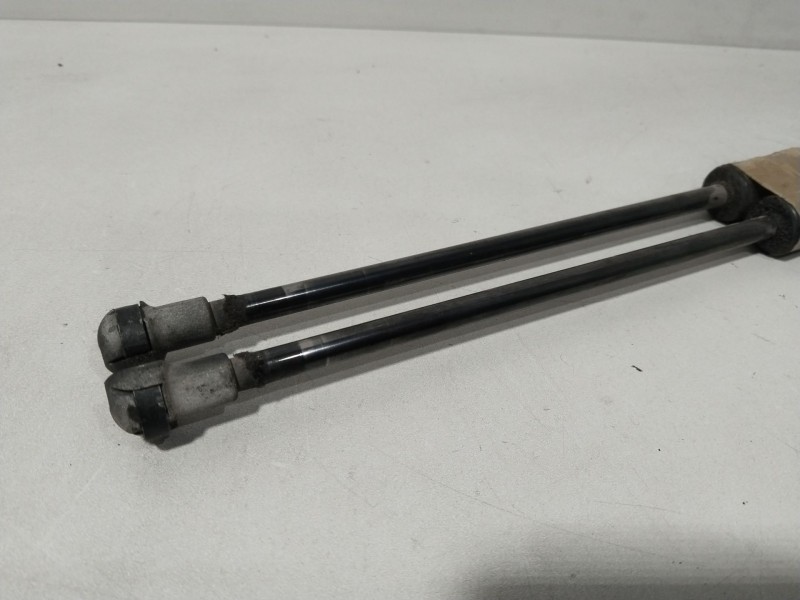 Recambio de amortiguadores maletero / porton para nissan primera berlina (p12) visia referencia OEM IAM 90452AU200  