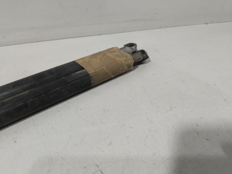 Recambio de amortiguadores maletero / porton para nissan primera berlina (p12) visia referencia OEM IAM 90452AU200  