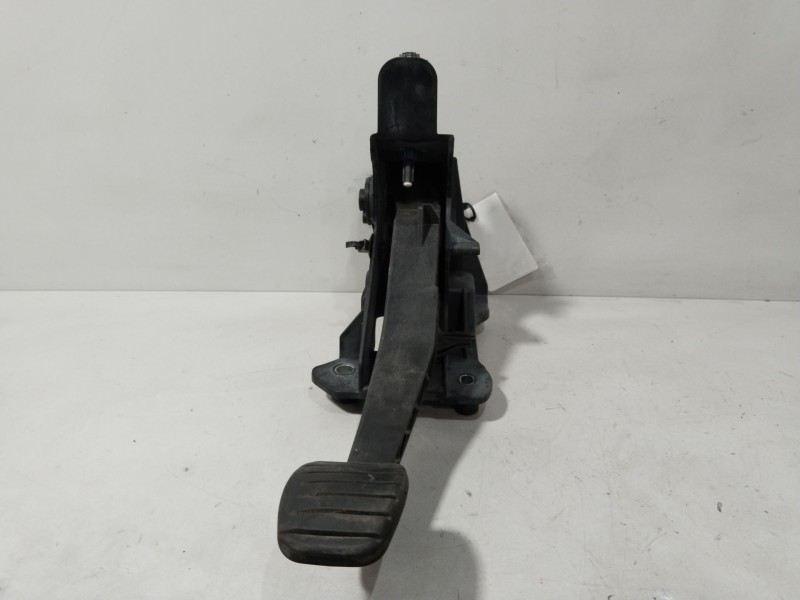 Recambio de pedal embrague para dacia sandero ii (b8_) 1.5 dci referencia OEM IAM 465039034R  