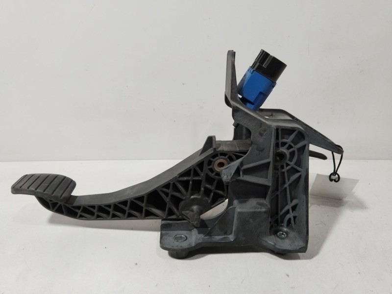 Recambio de pedal embrague para dacia sandero ii (b8_) 1.5 dci referencia OEM IAM 465039034R  