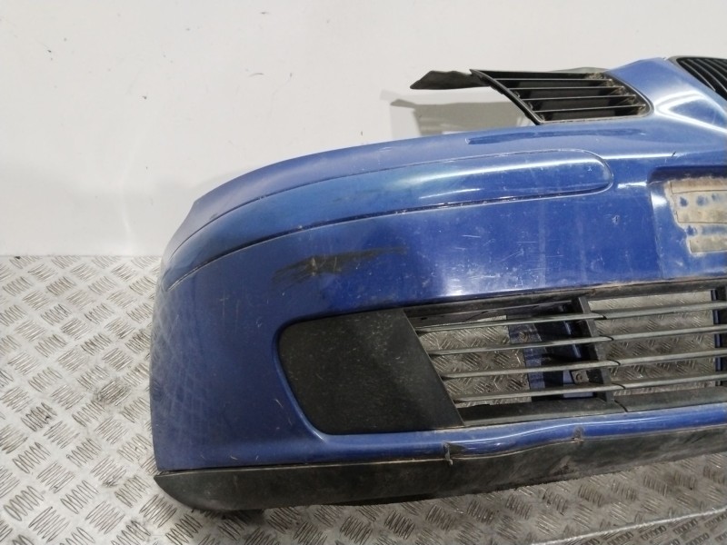 Recambio de paragolpes delantero para seat ibiza iii (6l1) 1.4 16v referencia OEM IAM 6L0807221  
