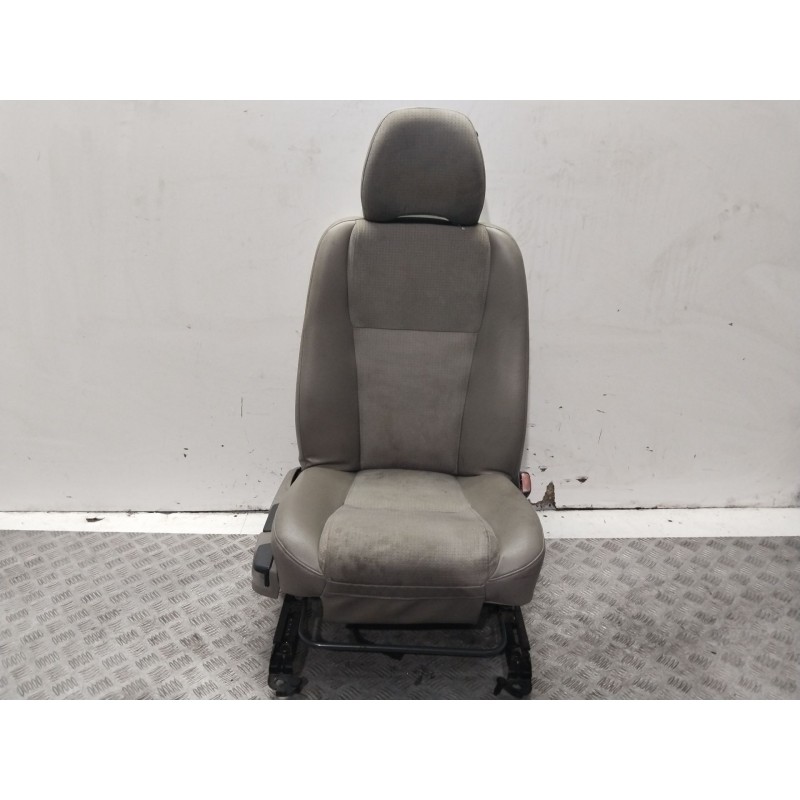 ASIENTO DELANTERO DERECHO  - imagen 1