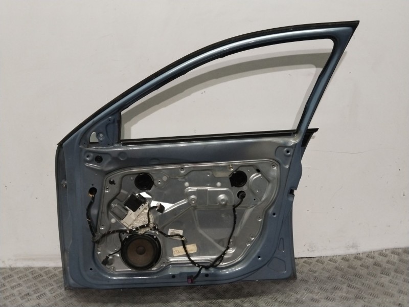 Recambio de puerta delantera derecha para seat ibiza iii (6l1) 1.4 16v referencia OEM IAM 6L4831056S  