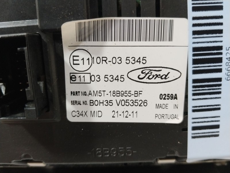 Recambio de pantalla multifuncion para ford focus iii 1.6 tdci referencia OEM IAM AM5T18B955BF  